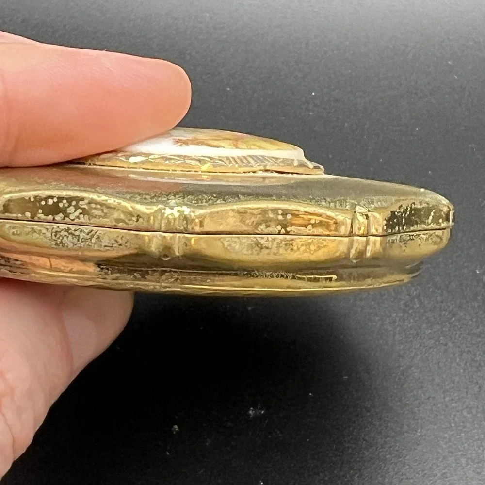 Vintage Gold Tone Compact Ceramic Courting Couple Plate‎ Signed Fragonard